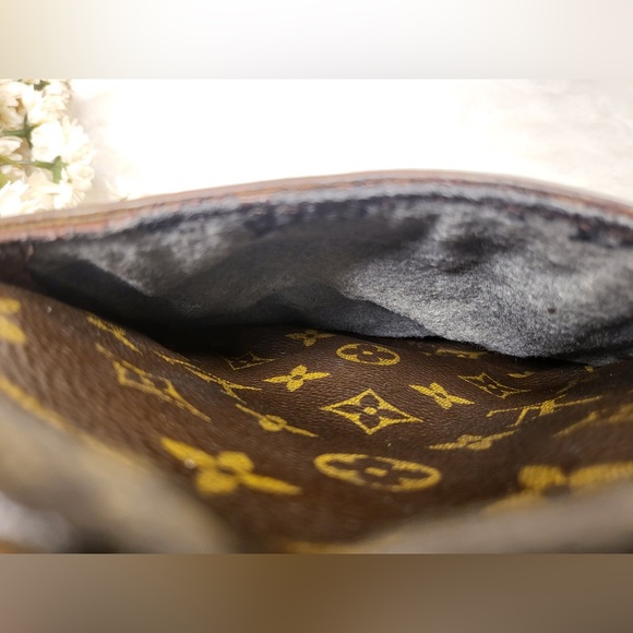 Authentic Louis Vuitton Danube pm crossword shoulder bag - Picture 10 of 16